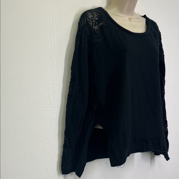 Free People - Outer Sunset Black Lace Detail Long Sleeve Cutout Back Blouse SZ S - Picture 4 of 12